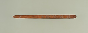 イクパスイ（儀礼用の箆）