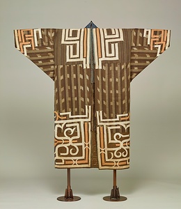 チウカウカプ（われわれが縫ったもの）