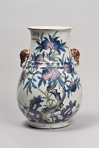 青花色絵桃下東方朔図花瓶