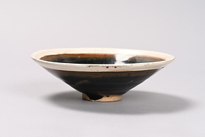 黒釉白覆輪碗
