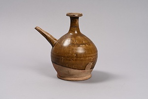褐釉水注
