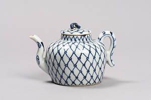 青花網目文水注