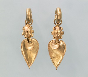 金製細環式耳飾