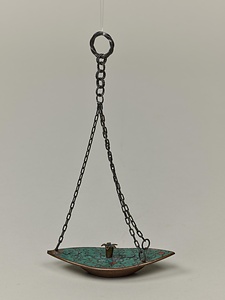 舟形花唐草文七宝釣水滴