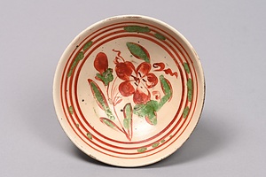 五彩草花文碗