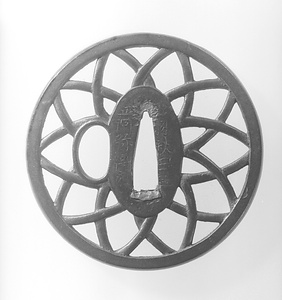 鐔 彫銘秋田住正阿弥伝内