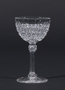 白色ガラス切子籠目文脚付杯