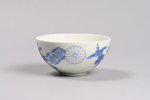 染付有職文飯碗
