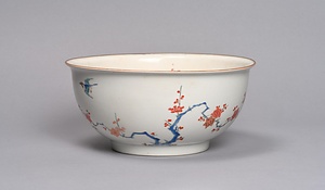 色絵団龍花卉文鉢