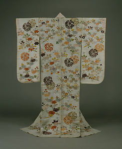 帷子 白麻地桜牡丹菊折枝桐丸模様