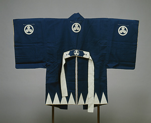 火事羽織 紺呉絽服連地雁木模様（三つ柏紋付）