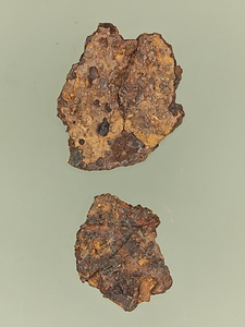 三角板鋲留短甲