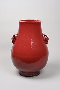 紅釉鹿耳壺