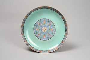 夾彩唐草文皿