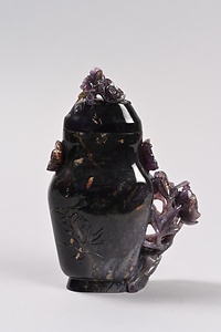 牡丹彫紫水晶瓶