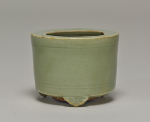 青磁口寄香炉　銘 青王