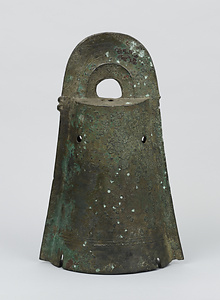 外縁付鈕式銅鐸