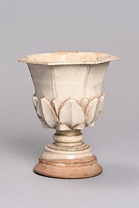 白磁蓮弁文香炉