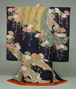 振袖 紺平絹地御簾檜扇模様