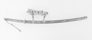 梨地孔雀文蒔絵毛抜形太刀