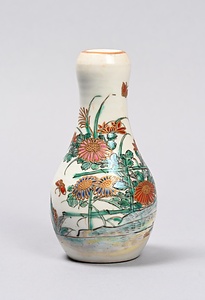 色絵籬菊文柑子口小徳利