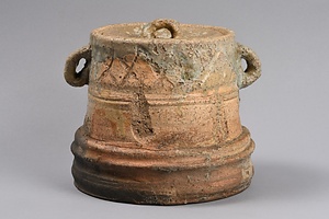 美濃伊賀耳付水指