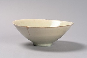 白磁唐子唐草文鉢