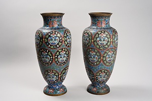 銅胎七宝花紋瓶