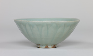 青磁蓮弁文碗