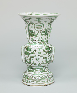 緑彩龍文瓶