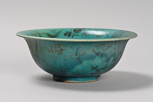 翠緑釉鉄絵鉢