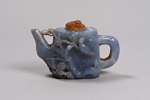 梅鵲獅子浮彫瑪瑙提壺