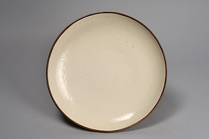 白磁印花花卉文皿