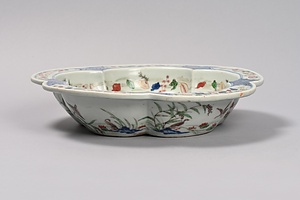 五彩瑞祥文五花面盆