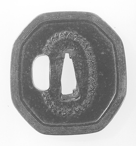 蹴鞠形象嵌赤銅鐔 銘埋忠寿斎