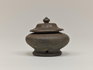 印花文台付直口壺