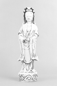 観音菩薩立像
