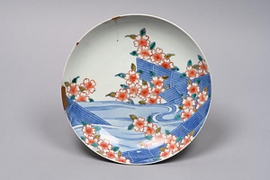 色絵花筏図皿