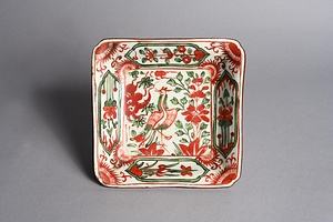 色絵鳳凰図角皿