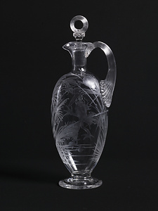 白色ガラス蛙蜻蛉刻文瓶