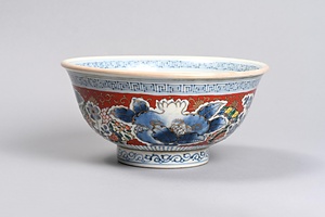 色絵花卉柘榴文鉢