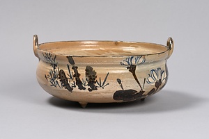 染付銹絵若松落葉図鍋 「為片岡君天禄堂乾也造」彫銘