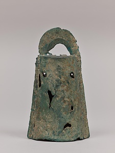 外縁付鈕式銅鐸