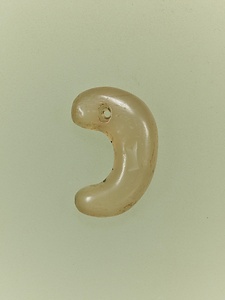 瑪瑙勾玉
