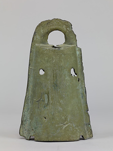 外縁付鈕式銅鐸