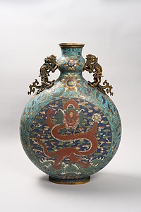 銅胎七宝龍文双耳扁壺