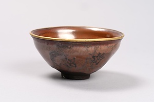 褐釉碗