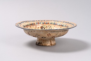 色絵人物文台付鉢