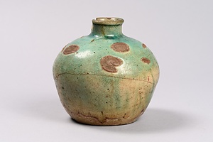 緑釉壺