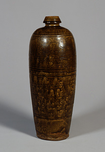 褐釉牡丹唐草七宝文瓶